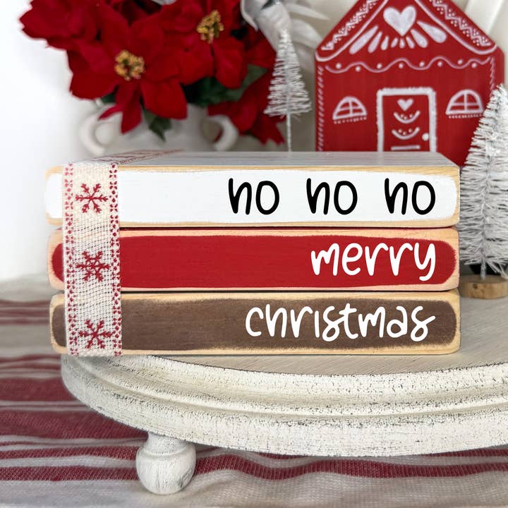 December ferieboligindretning | Mini julebogstak for engroshandel hos Ruaille Buaille Co