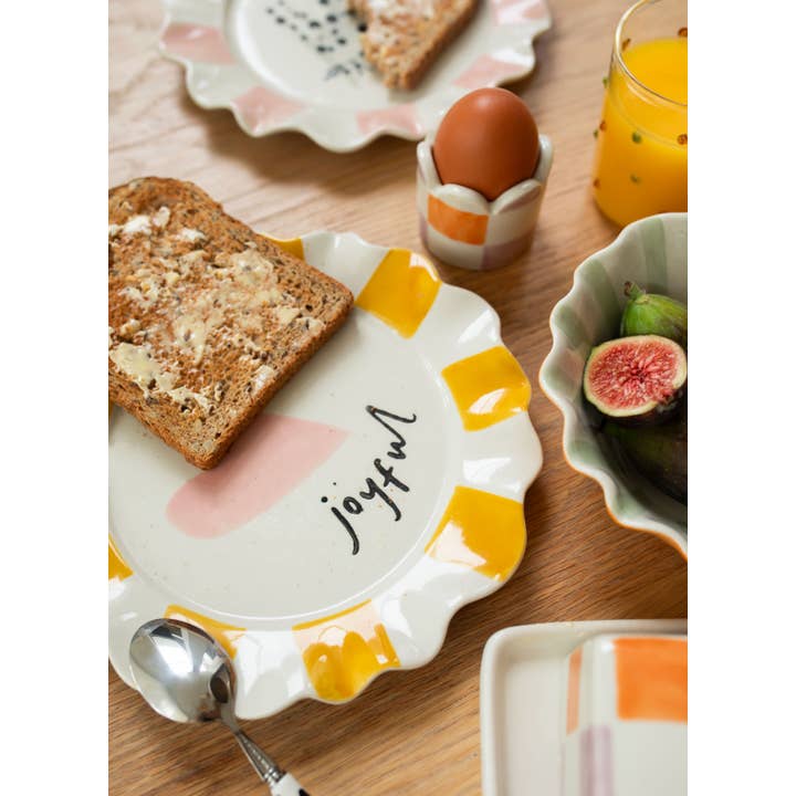 Caroline Gardner – wholesale Decorative plate/dish/bowl – Joyful Pink Heart Plate2