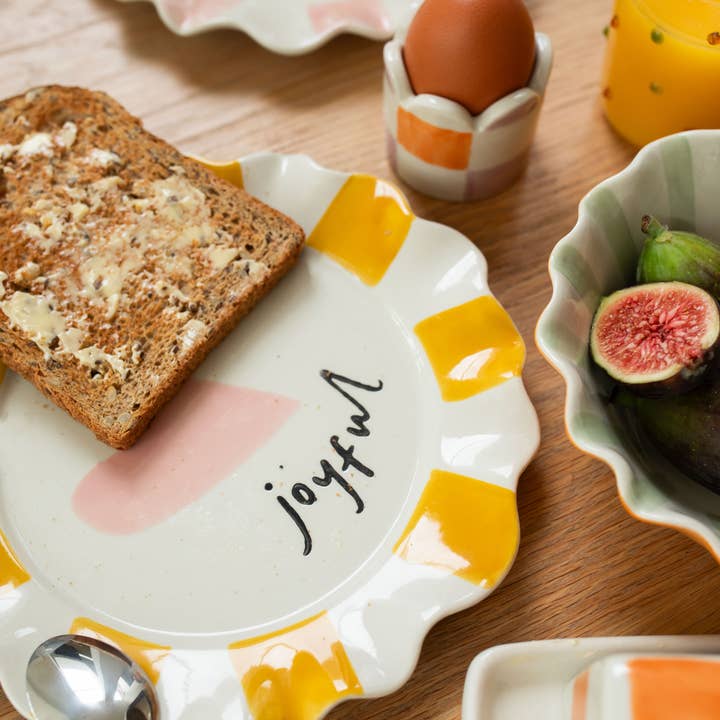 Caroline Gardner - Wholesale Decorative Plate/Dish/Bowl - Joyful Pink Heart Plate2