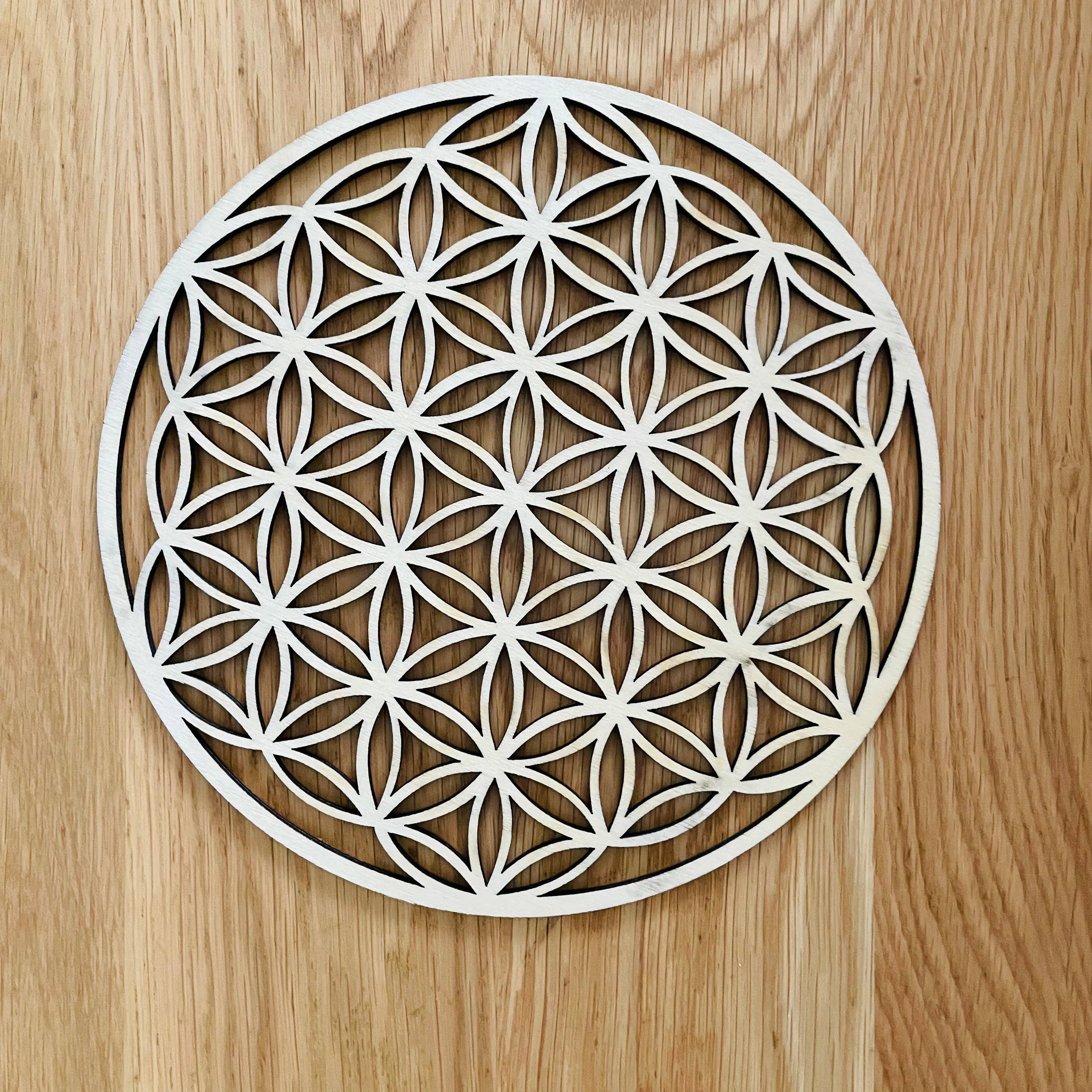 The 7 Directions – Großhandel Crystal Grid – 5er-Pack 20 cm Holz-Kristallgitter „Blume des Lebens“1