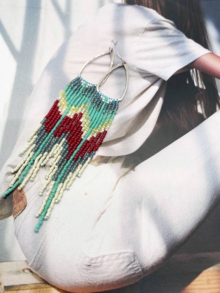 Summer Breeze fransörhängen för wholesale av Naomi Star Designs