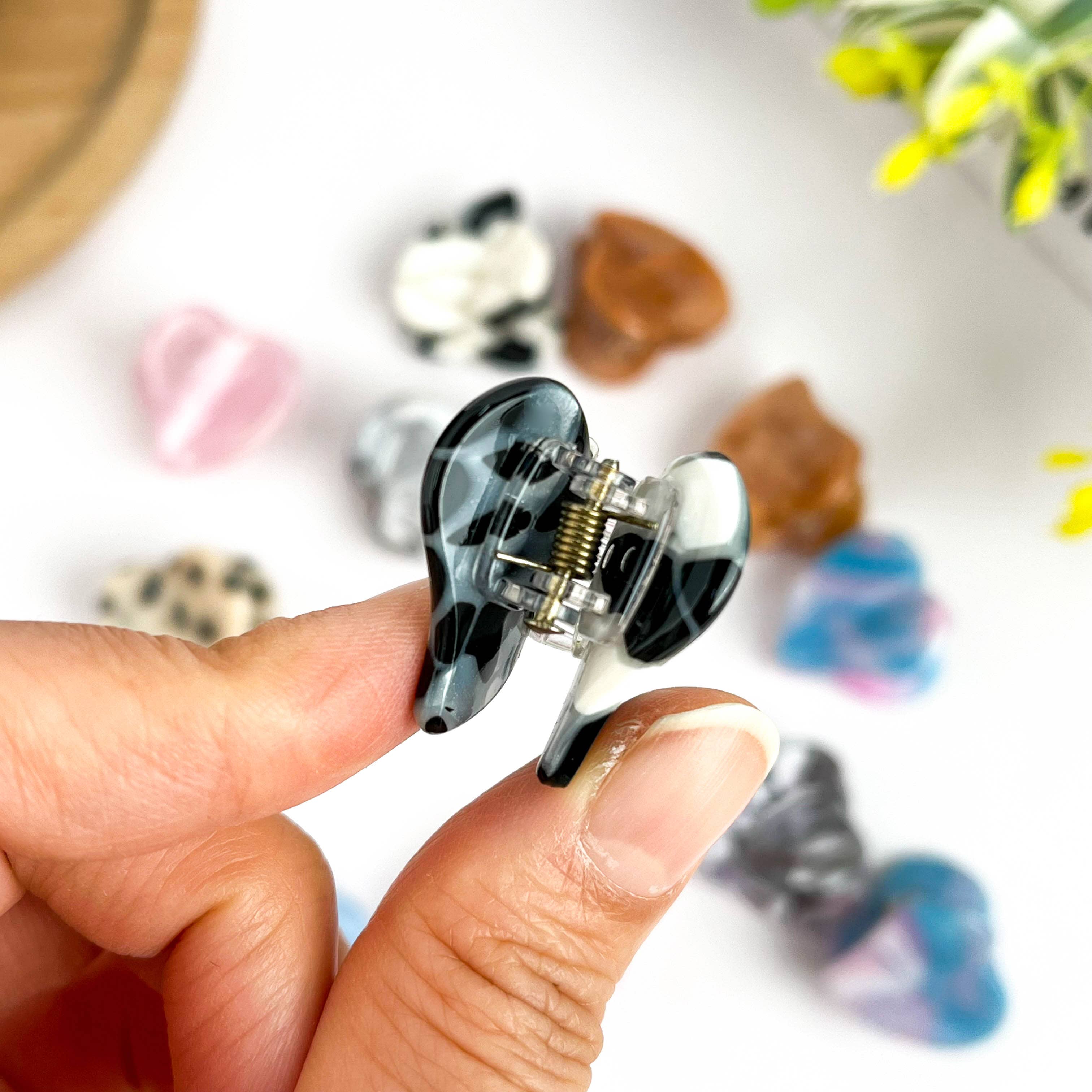 TheDivaSoap - Vente Pince à cheveux – femme - Pince à cheveux mignonne en acétate en forme de mini cœur, pince à cheveux pour la Saint-Valentin16