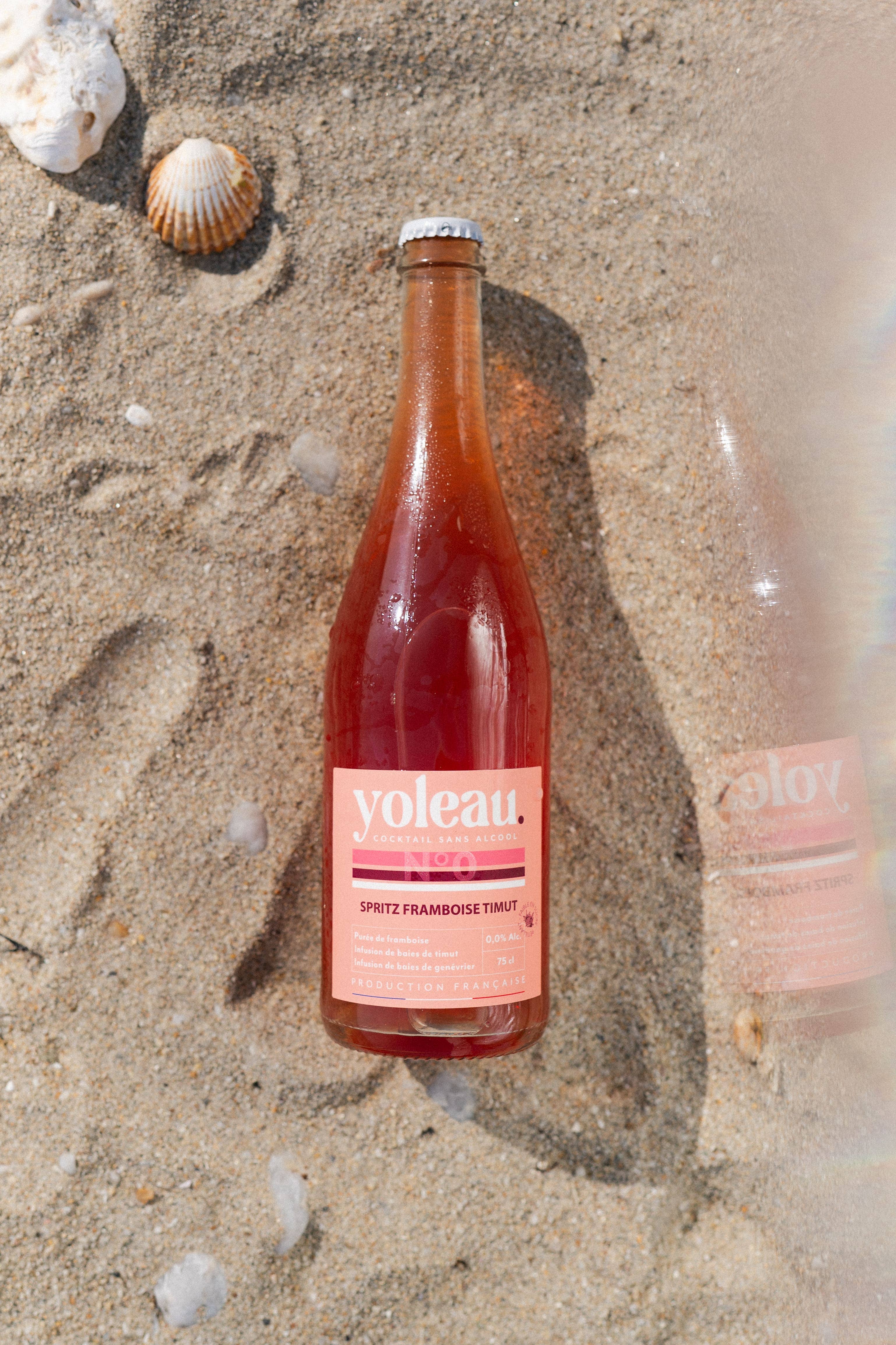 Yoleau - Wholesale Non-Alcoholic Aperitif/Mocktail - Non-alcoholic Spritz 0.0% - Raspberry Timut 75cl1