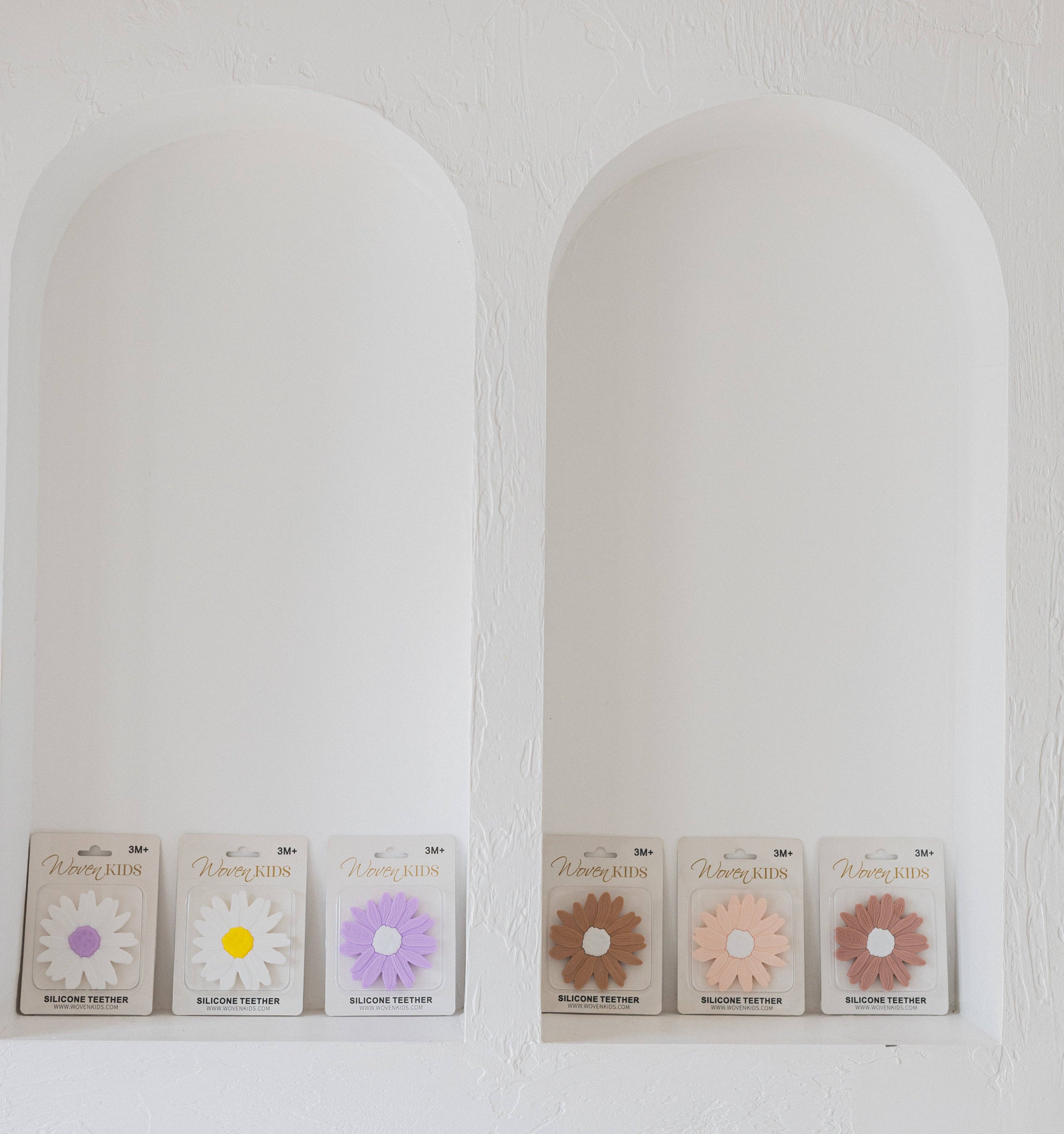 Woven Kids – Großhandel Beißspielzeug (ohne Clip) – Baby – Beißring aus Silikon, Motiv: Milk Daisy/Lilac Centre10