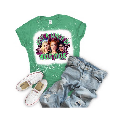 Maglietta sbiancata Just A Bunch Of Hocus Pocus Sisters per la vendita all'ingrosso da parte di Kustomized Kreations