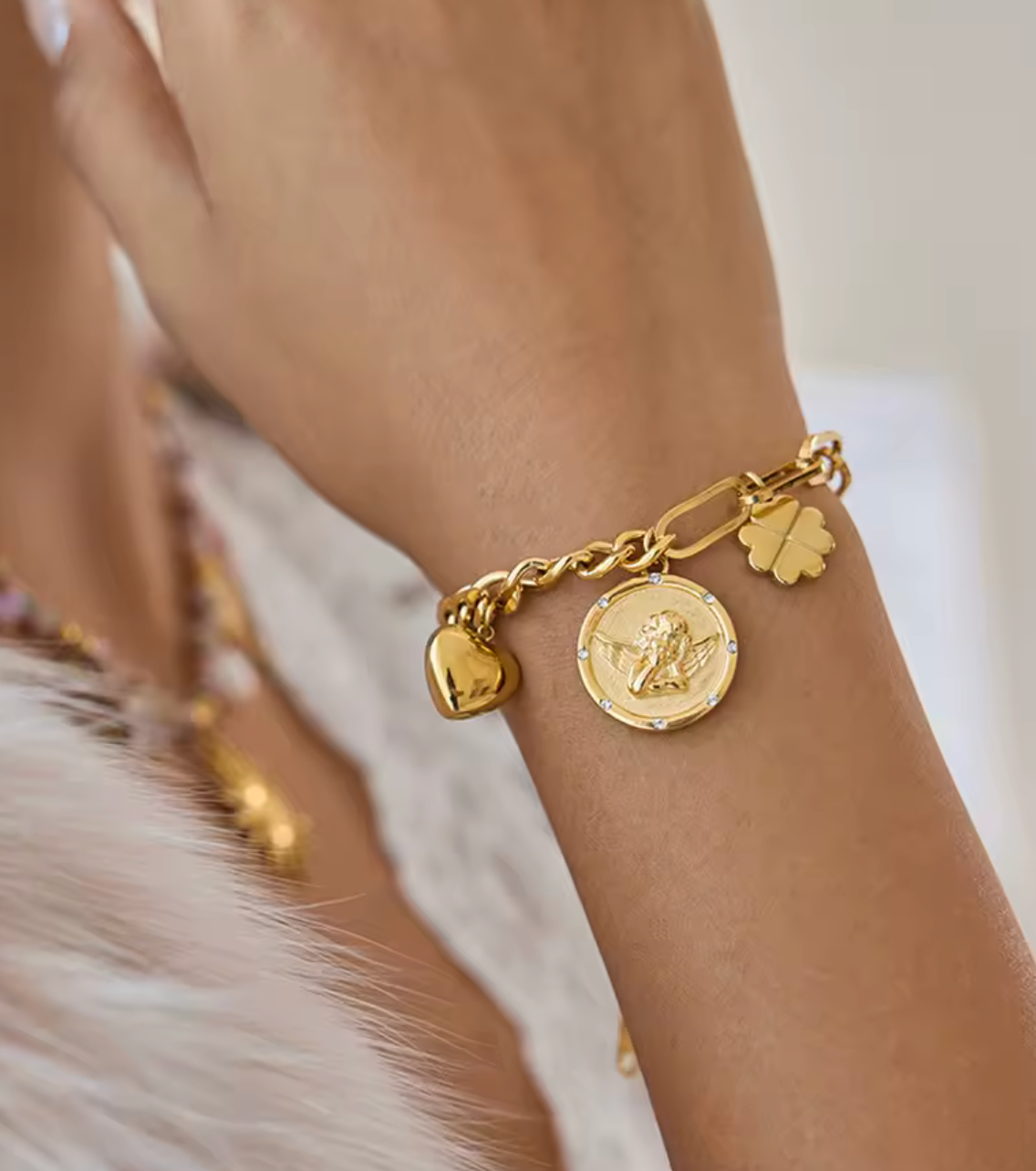 HoopLa – wholesale Berlockarmband – Cleo Coin Charm Armband 14K Guld & Silver-Vattentät2
