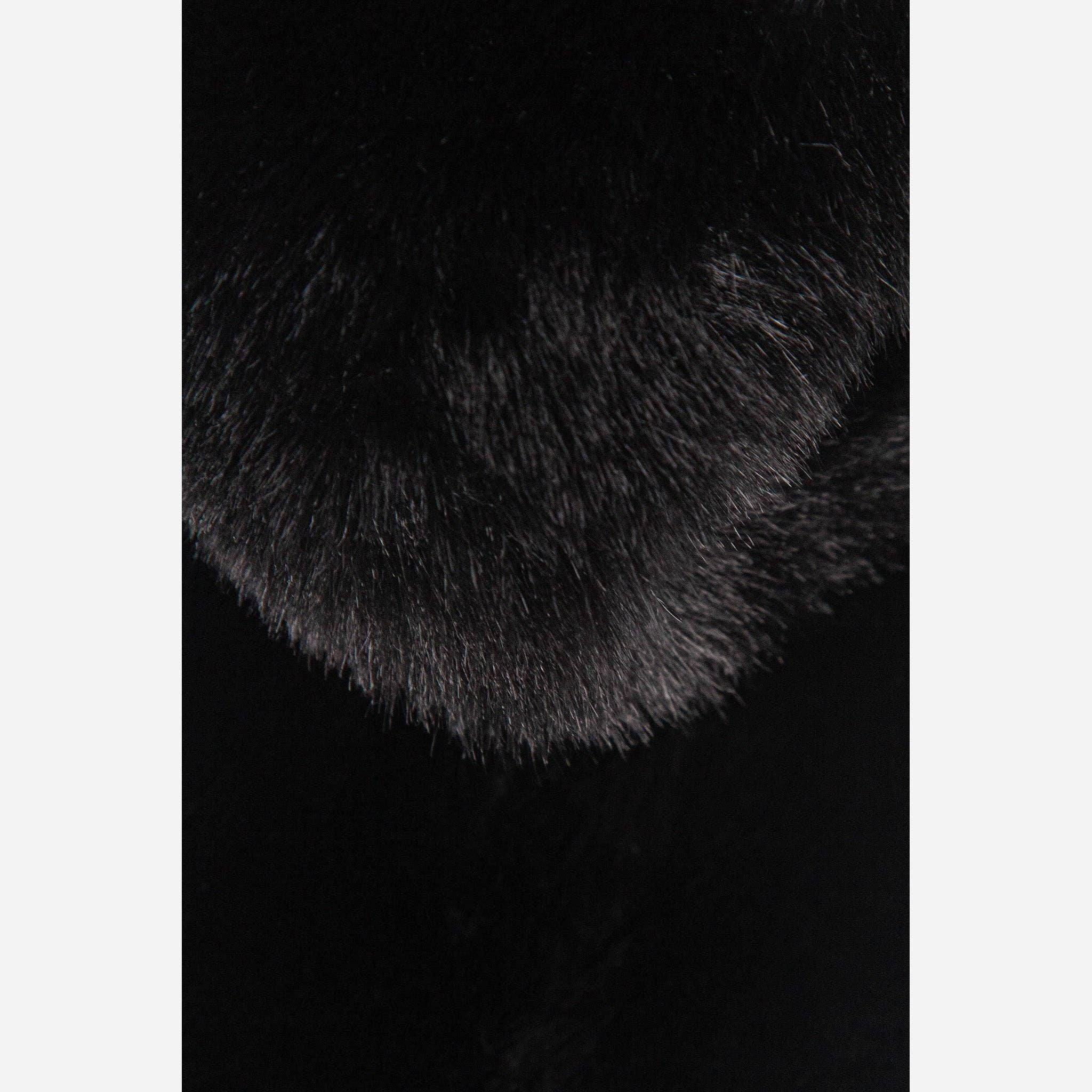 Sarta Accessories - Wholesale Scarf - Women's - Faux Fur Tuck Scarf Black1