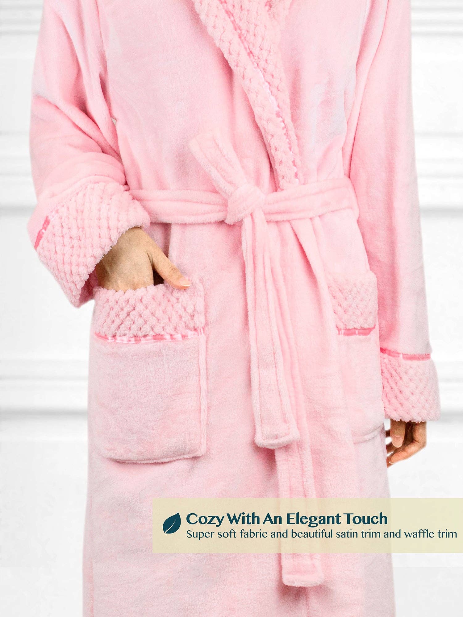 Pavilia - Wholesale Badjas - Dames - Damesbadjas van fleece met satijnen en wafelkanten24