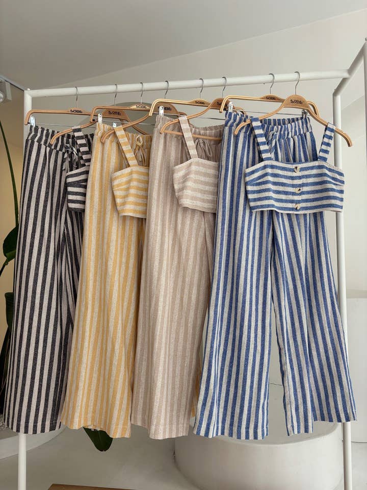 Design company-Fatma Balkir - Wholesale Top & Pant Set (NOT Loungewear) - Women's - Linen Pantsuit- striped crop top and relaxed pants set