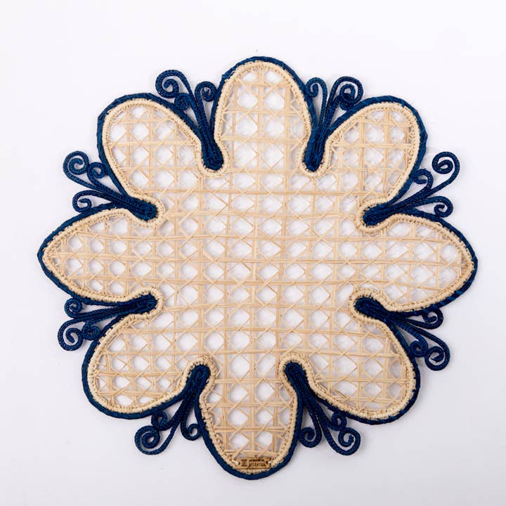 Maracuyá Handwoven Round Iraca Palm Placemat for wholesale by Macondo Forever