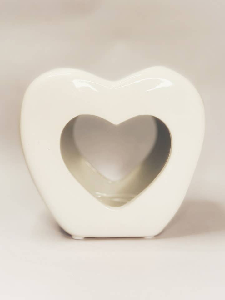 Keramisk duftbrænder med hjerteform for engroshandel hos Minutiae Hand-Crafted