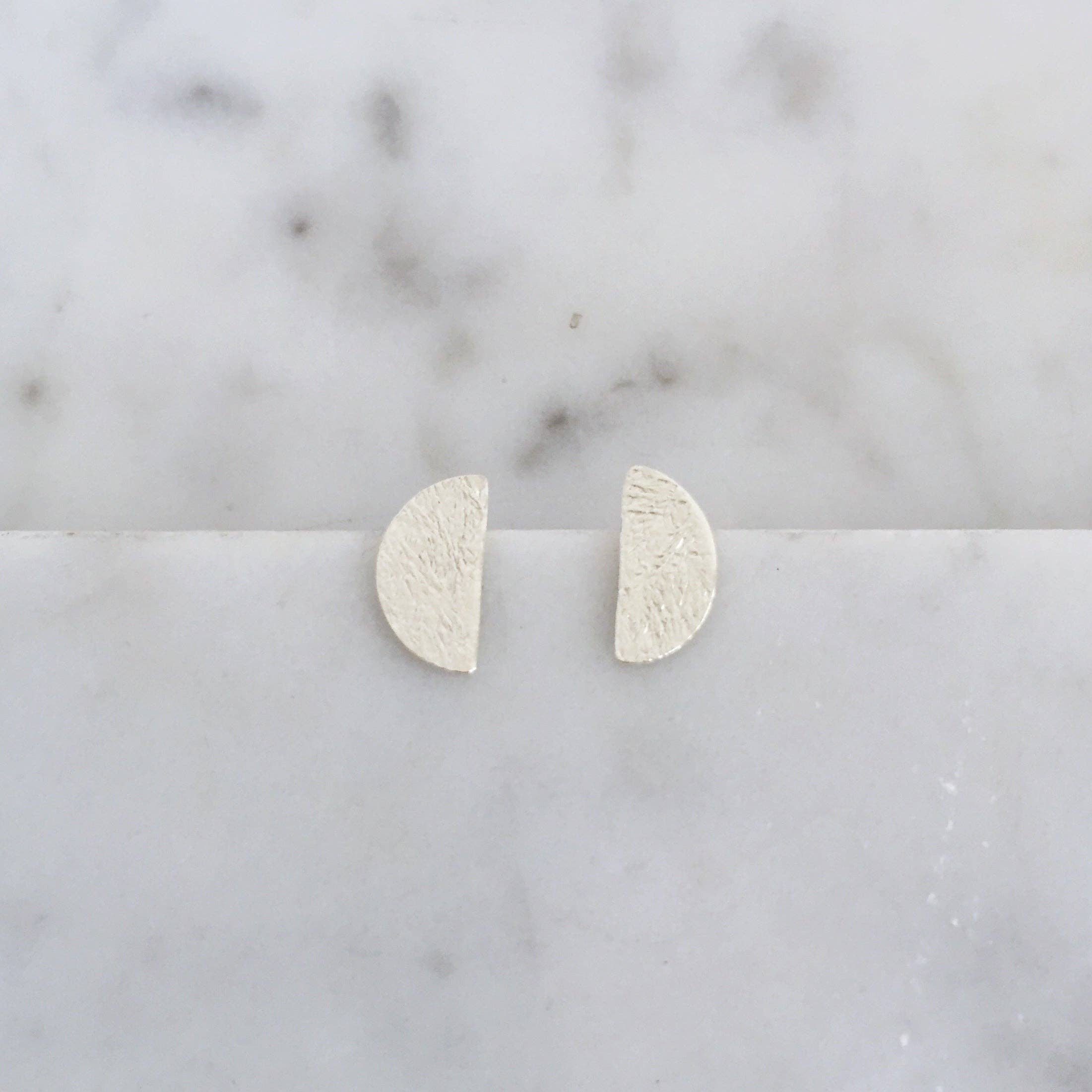 Shepherd’s Run Jewelry - Vente Clous d'oreille - Clous Demi-Lune2