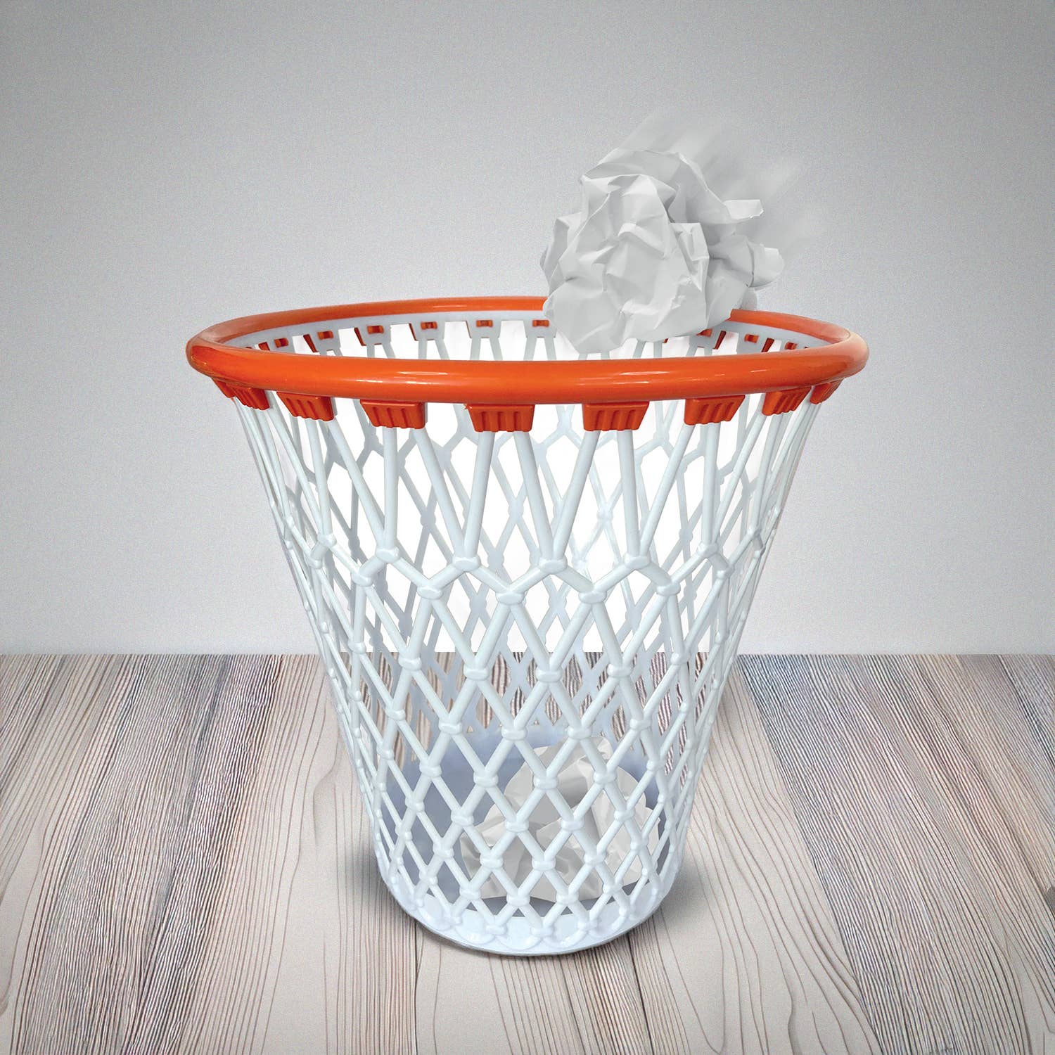 Mad Monkey GmbH - Wholesale Trashcan/Trash Bin - Mad Monkey - Trash can in the shape of a basketball hoop2
