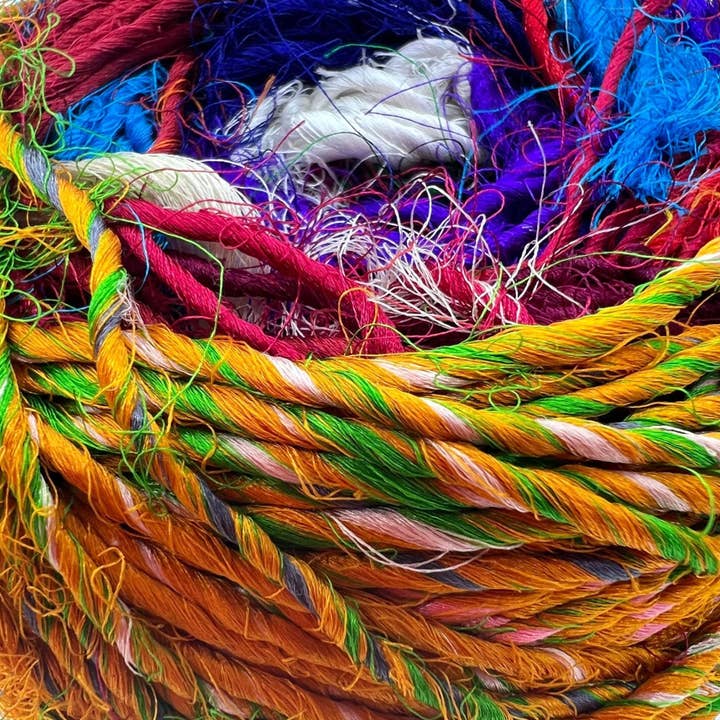 Darn Good Yarn - Wholesale Garen - Gerecycleerd zijden garen „Spice Market”