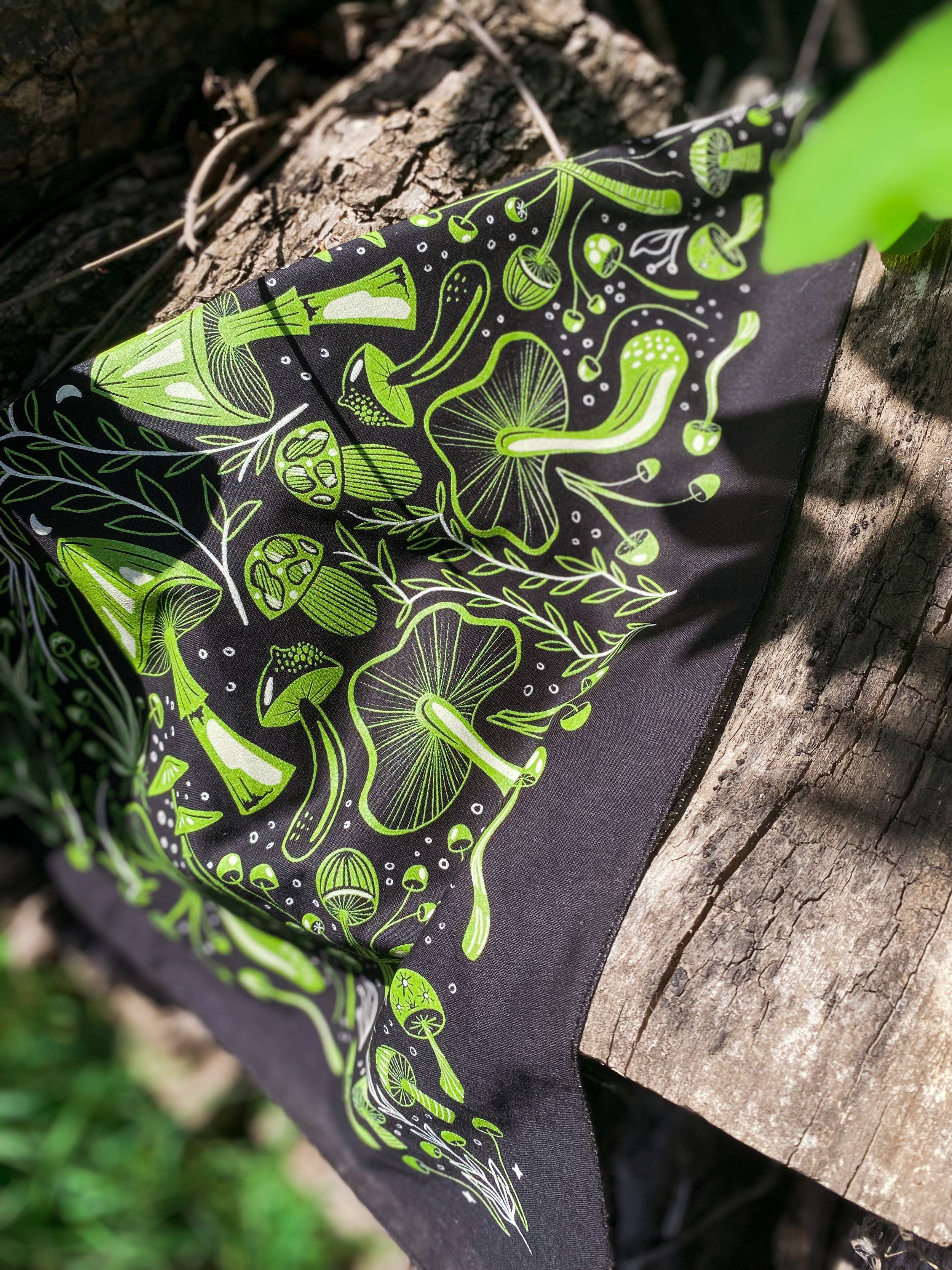 Lantern Print Co. - Venta al por mayor Bandana - Unisex - Bandana: Seta de Medianoche; Marrón, Verde, Rosa6