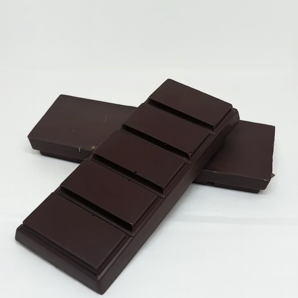 UPSCALE FREEZE - Wholesale Chocolate Bar - Dark Chocolate Dubai Pistachio Bar 2