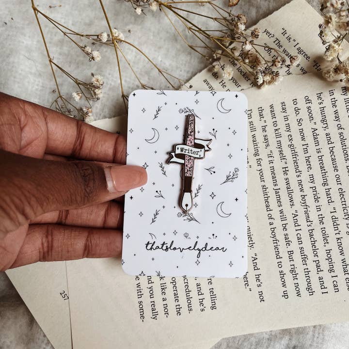 Noelle Gifts & Paper - Wholesale Lapel pin/button - Writer Fountain Pen Pastel1