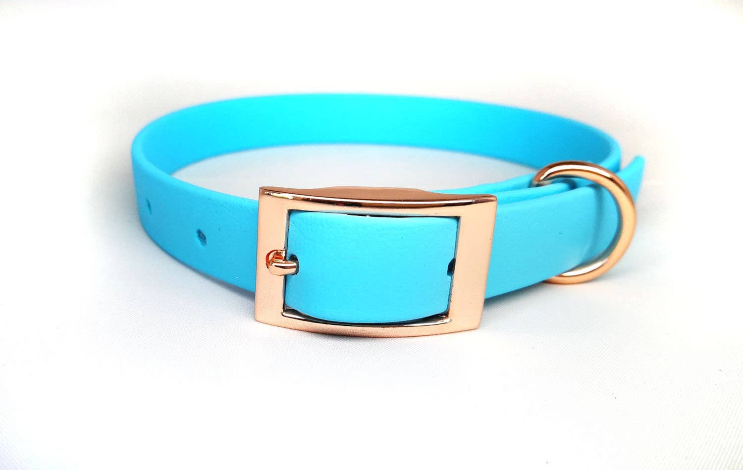 Pet Pooch Boutique - Vente Collier – chien - Collier pour chien en biothane bleu bébé - Accessoires en métal - Fait main0