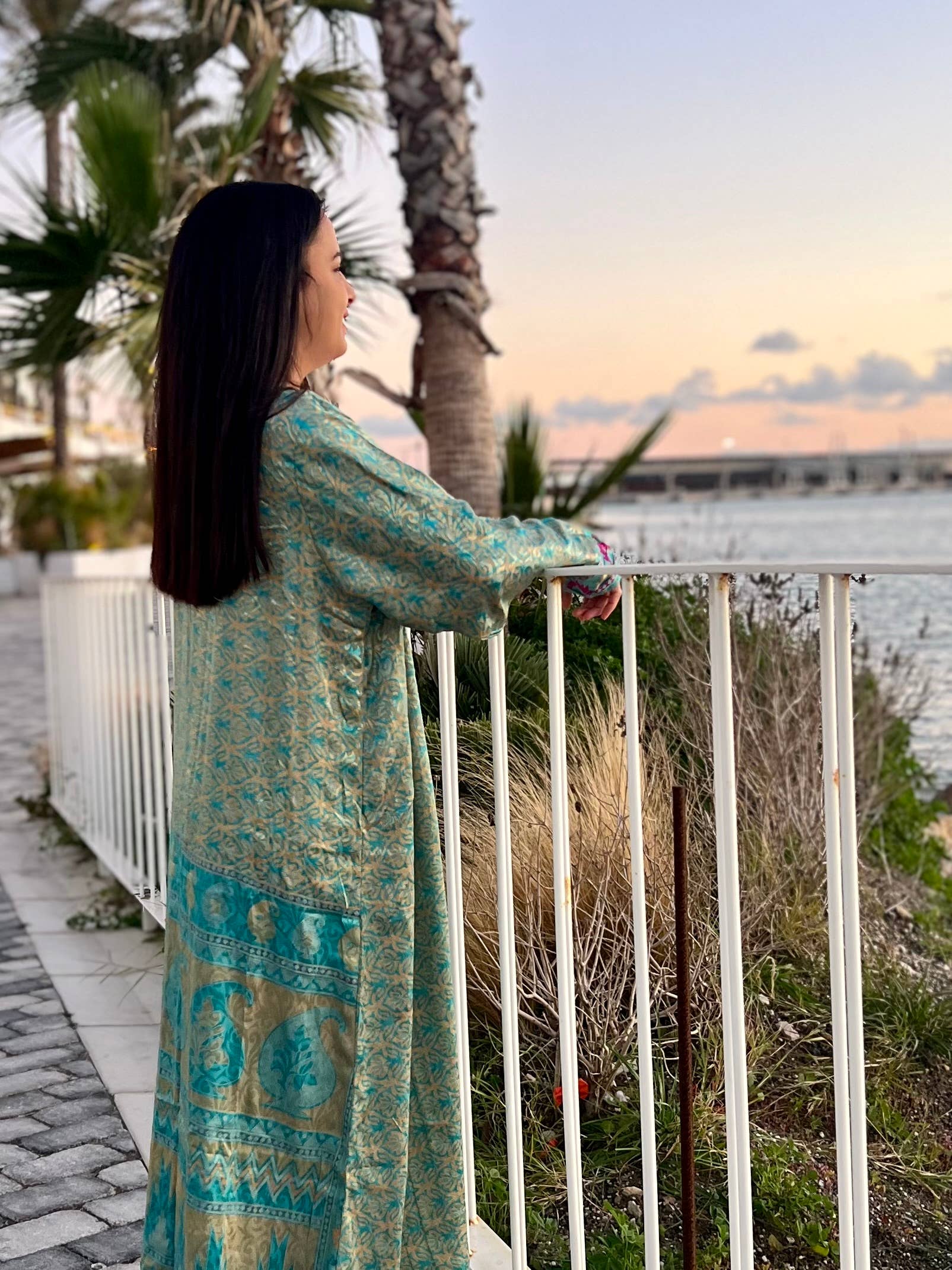 Kinomy - Wholesale Kimono - Women's - Varied reversible long kimonos (118 cm) Pack 20, boho.18