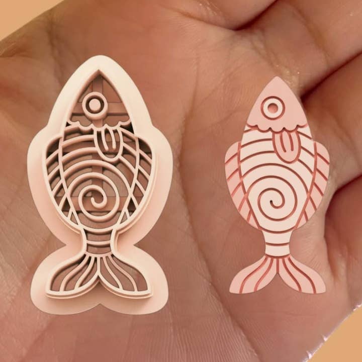 Tagliapasta in argilla polimerica a forma di pesce fatato per la vendita all'ingrosso da parte di Roussell Prints and Demand LLC