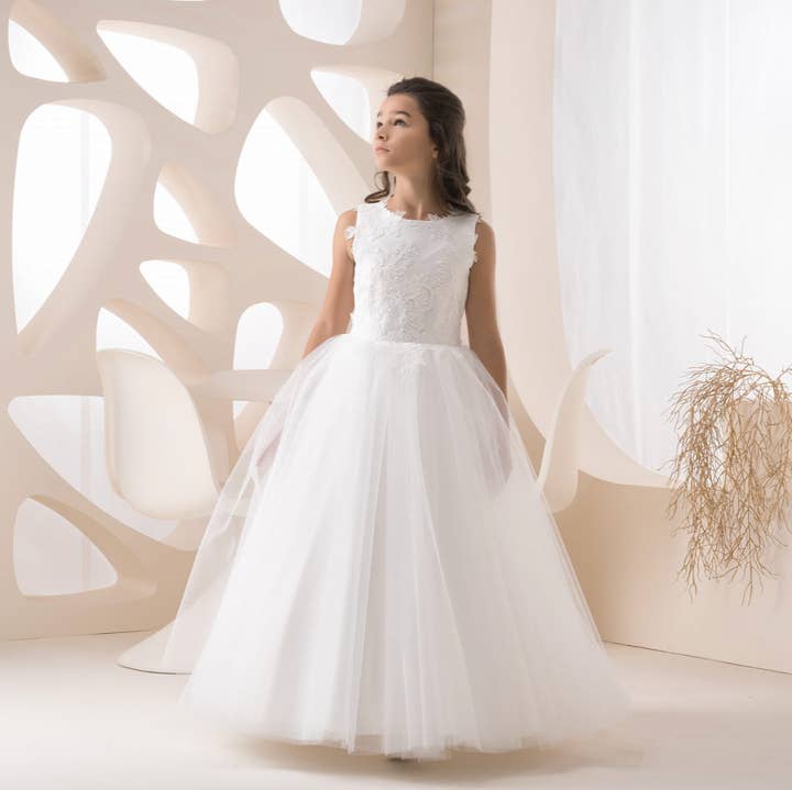 Robe pour demoiselle d'honneur en dentelle brodée, robe bébé fille pour la vente par Bajabella