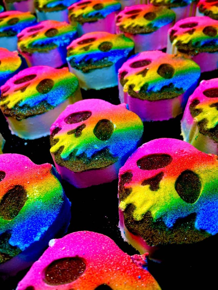 Poisoned Apple Bath Bomb for wholesale by Man on the Moon Mystics