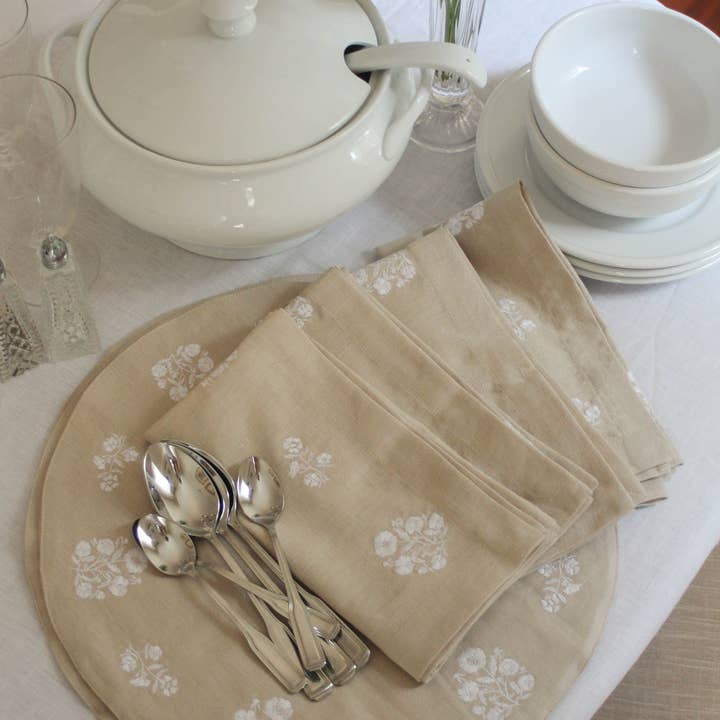 Natural White Embroidered Dinner Napkins in Linen Cotton, Set of Four for wholesale on Faire7
