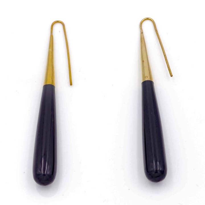 Mässingsörhängen «Drop horn», handgjorda i Kenya, återvunna material för wholesale av mekhada