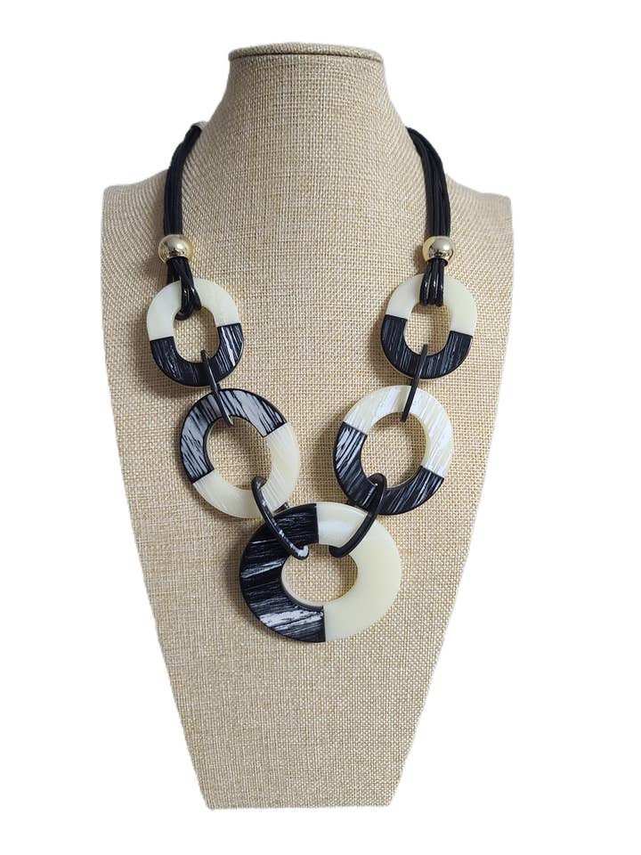 Accessories - Acrylic White/Black Circles Necklace (TYX27) for wholesale by La Mar