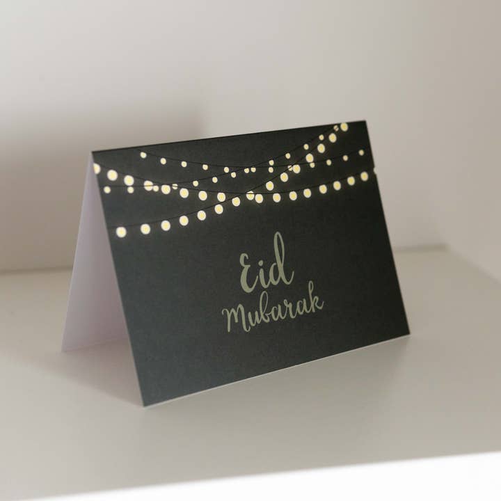 Niya Paper Art – wholesale Eid & Ramadan-kort – Eid Mubarak Gratulationskort Mörkgrön Fairy Lights Theme3