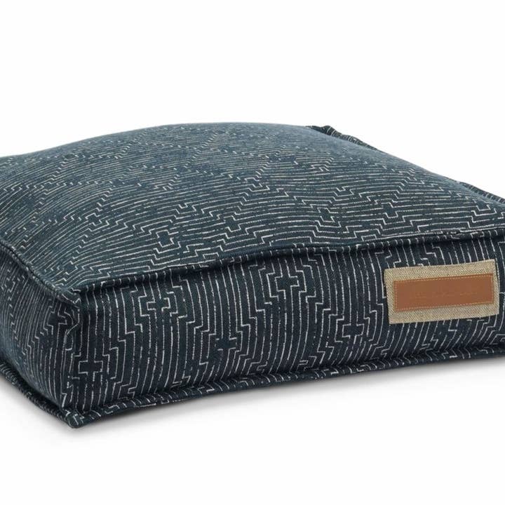 Lounger Pet Bed in Midnight Malamute for wholesale by Furr-Baby Gifts