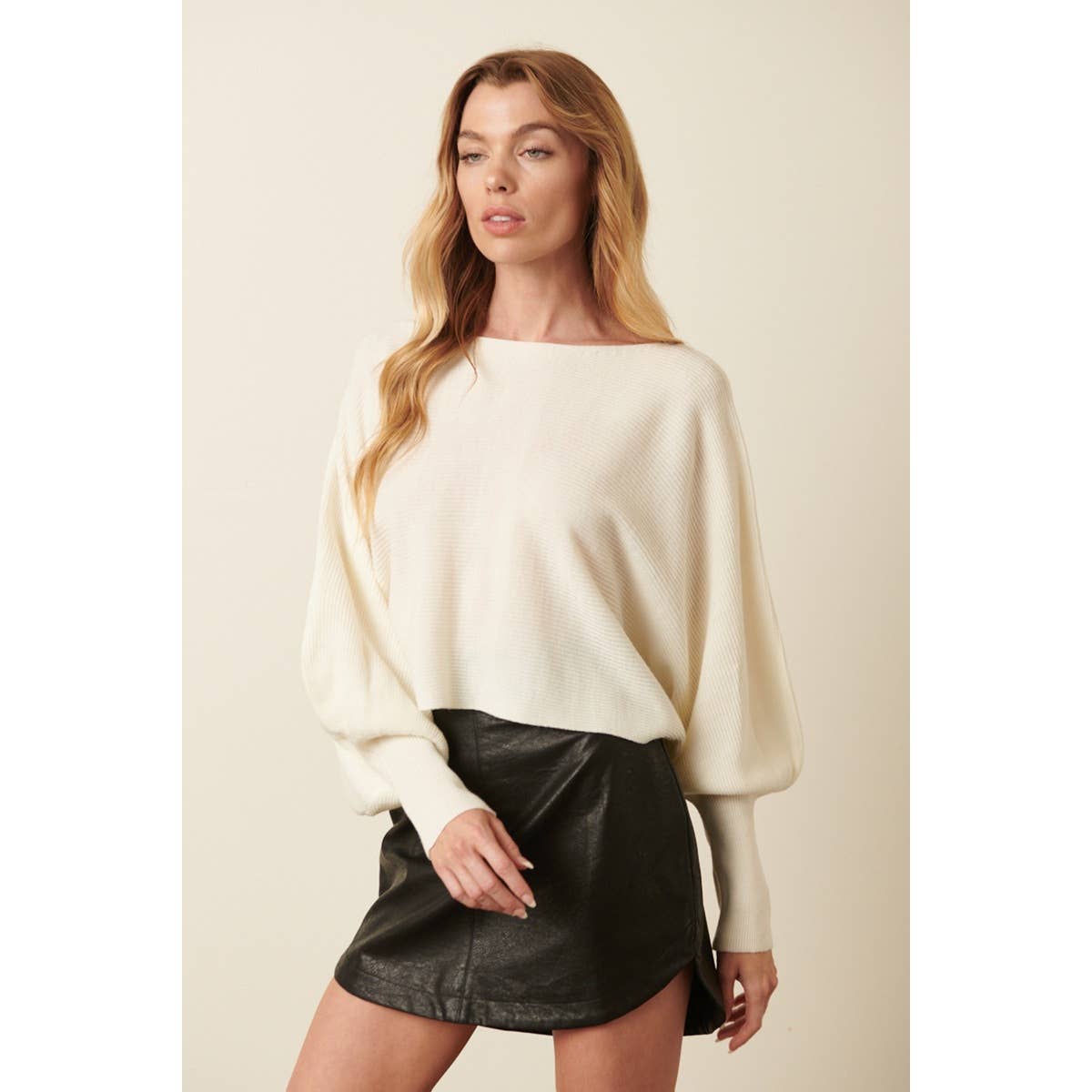 mittoshop - Wholesale Pullover-trui - Dames - GEBREIDE TRUI MET LANGE MOUWEN EN DOLMAN MET BOOTHALS1