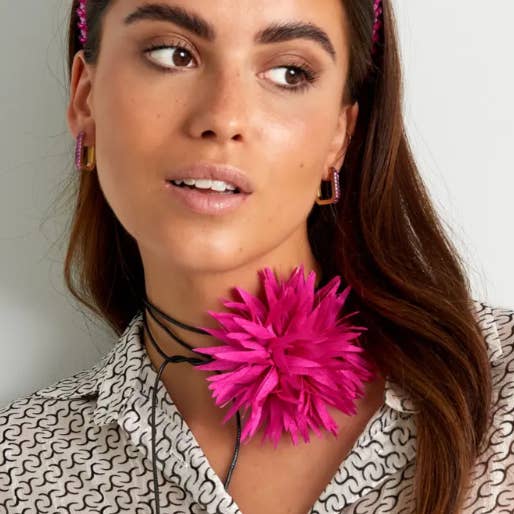 Sansira Jewelry - Wholesale Choker/Collar - Chain Flower Choker1