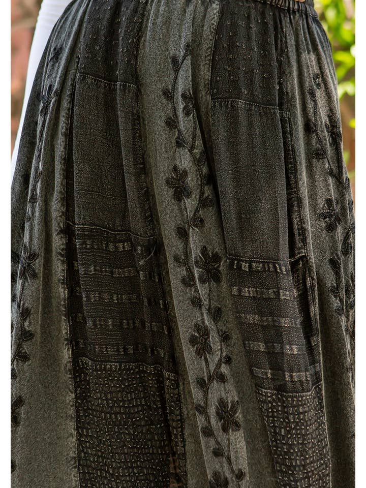 Young Threads - Wholesale Skirt - Women's - Women Patchwork Embroidered Maxi Skirt With Side Pockets10