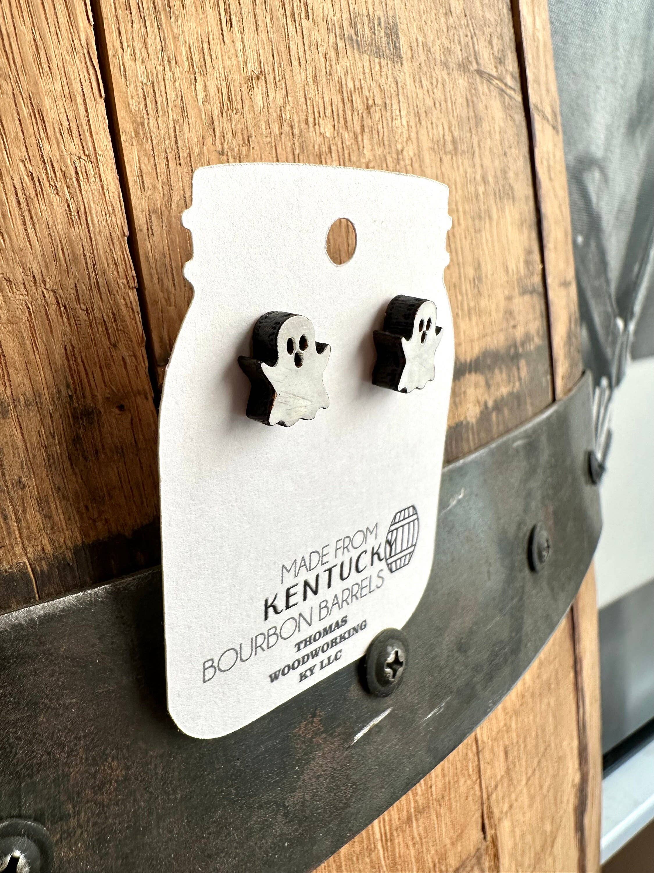 TWWKY - Wholesale Knopjes/oorstekers - Herwonnen Bourbon Barrel Ghost Stud-oorbellen4