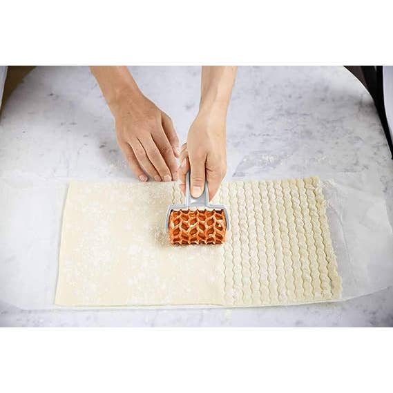 Ventures Int'l Products Inc. - Wholesale Kitchen Tool/Gadget - Betty Bossi Grissini Roller
