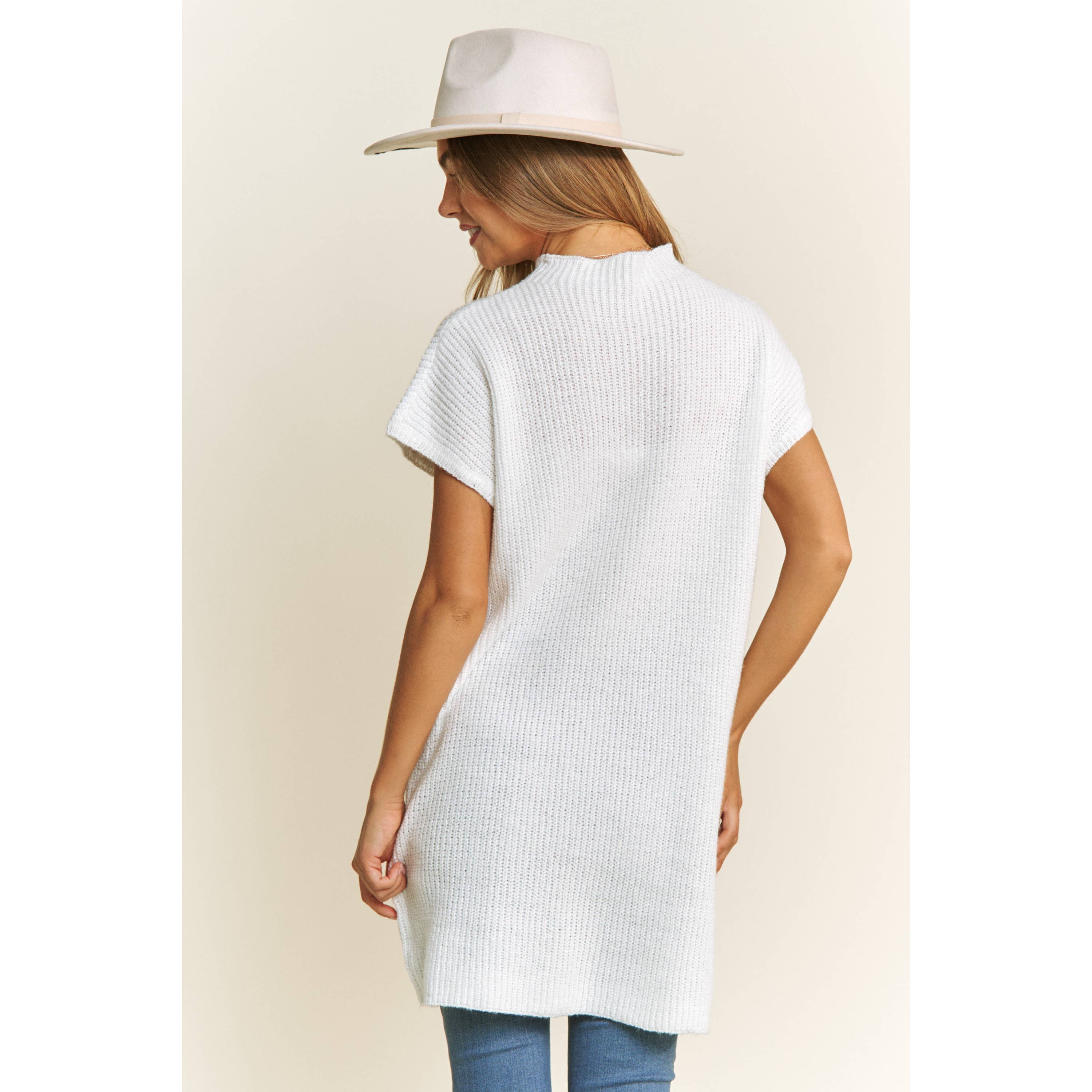 Sweet Generis - Venta al por mayor Vestido - Mujer - MINIVESTIDO CLÁSICO DE PUNTO TIPO SUÉTER CON HOMBROS DESCUBIERTOS28