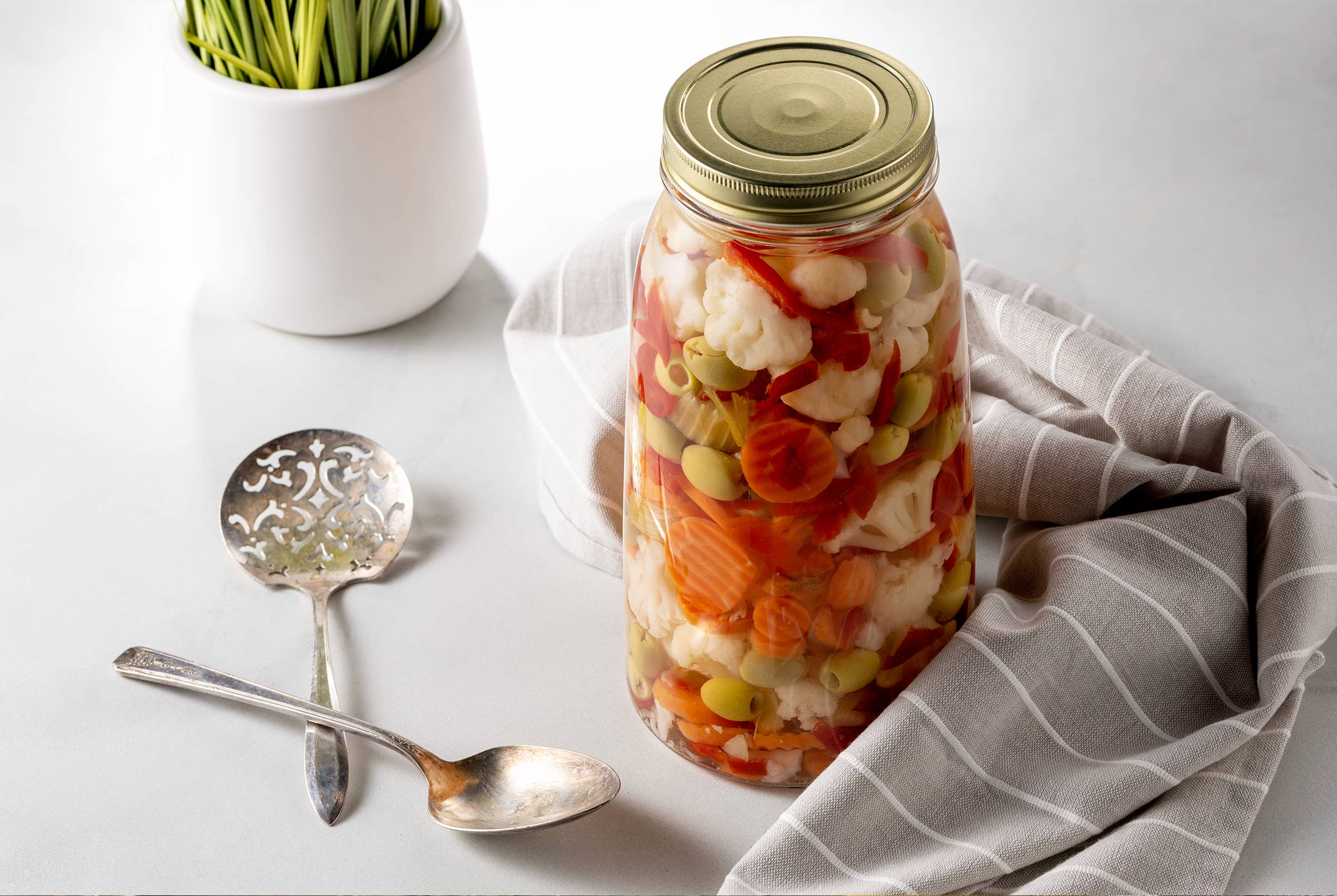 Alpine - Vente Pichets - Pichet en verre 4-en-1 avec infuseur à glace et fruits, avec couvercle20