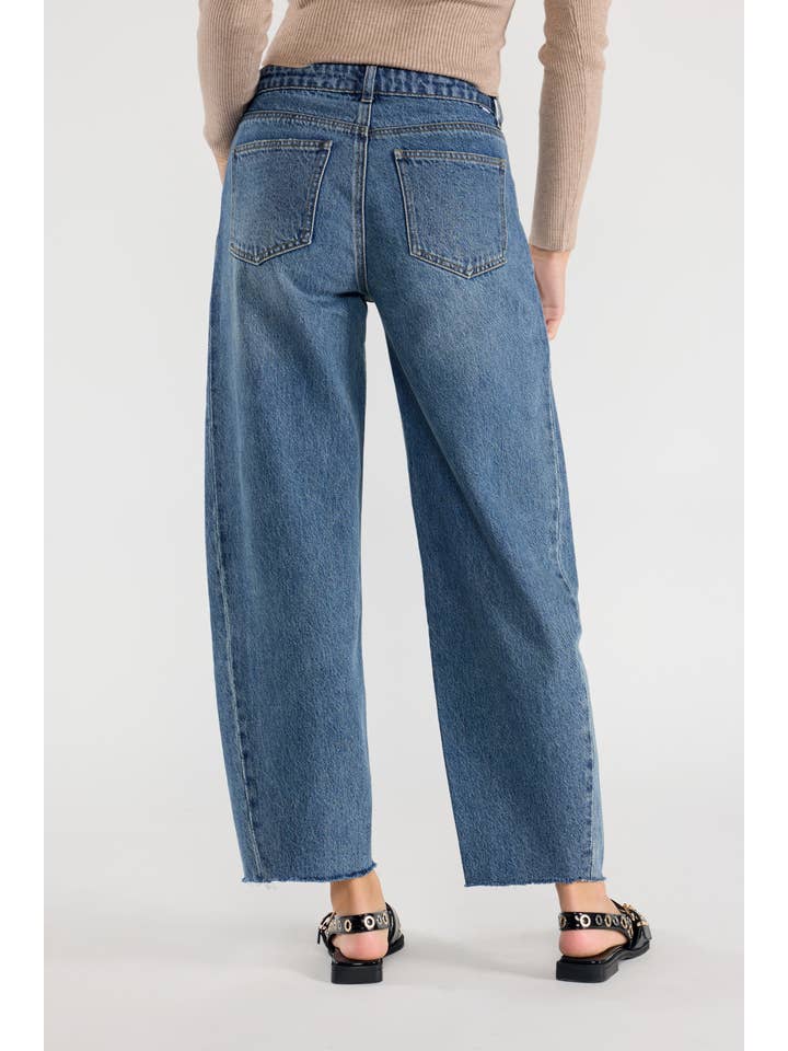 MEDIUM OPEN PACK Relaxed Barrel Jeans with Side Panel XP7013 for wholesale on Faire7