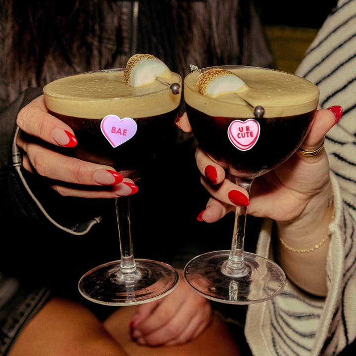 CELLE-CI EST POUR LES FILLES pour la vente par Drink Gems