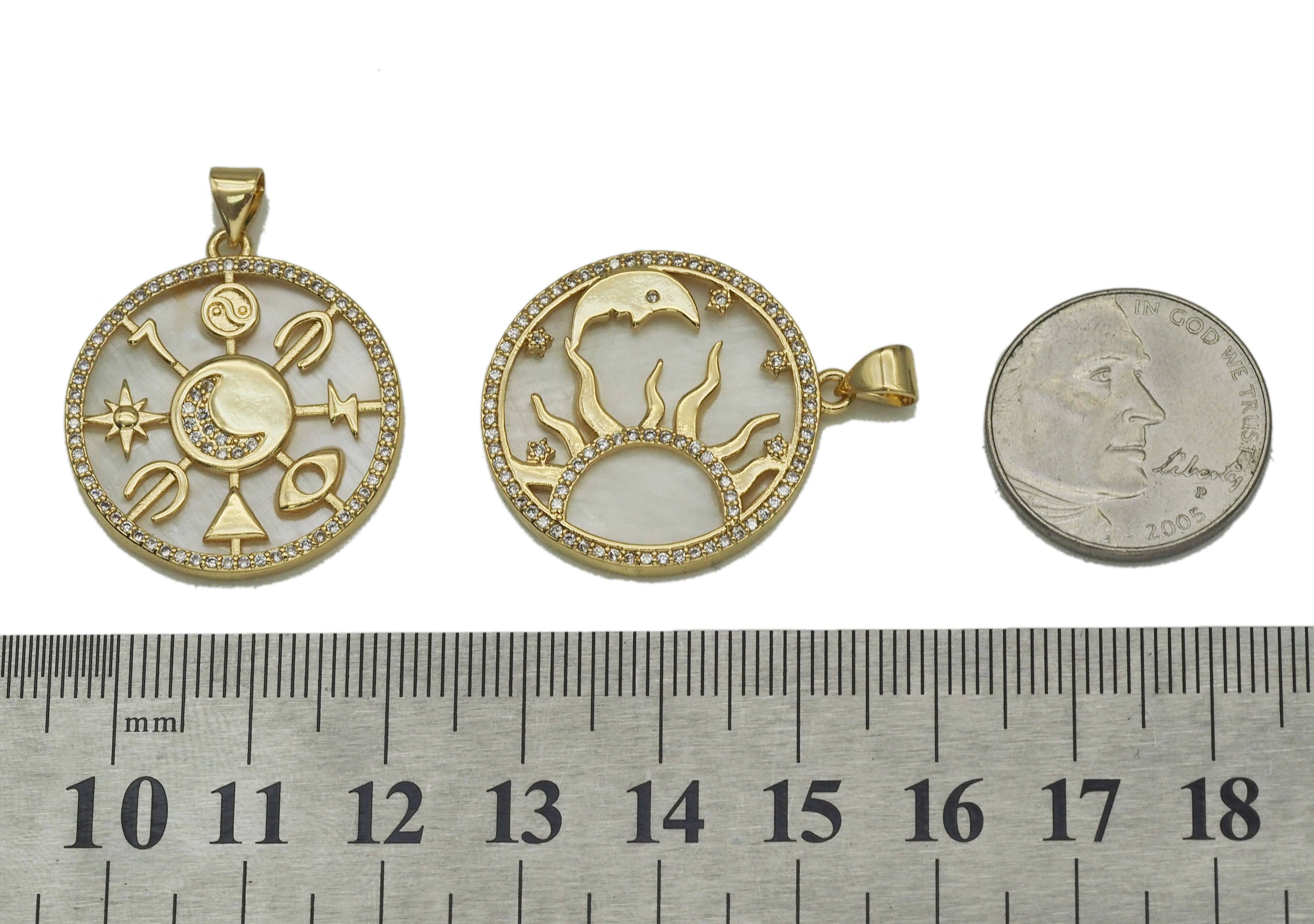 BestBeads&Beyond - Venta al por mayor Abalorios/colgantes individuales - Dije redondo de madreperla Sol Luna Lucky, Sku #LX822