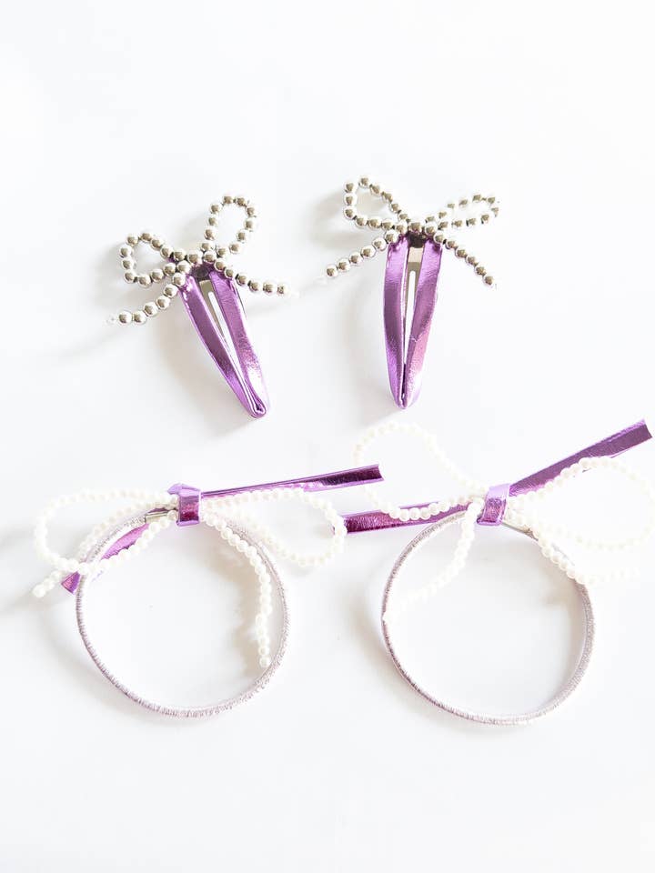 Set Fermaglio e Elastici per Capelli con Fiocco di Perline Metalliche e Perlate per la vendita all'ingrosso da parte di Eggy Cakes