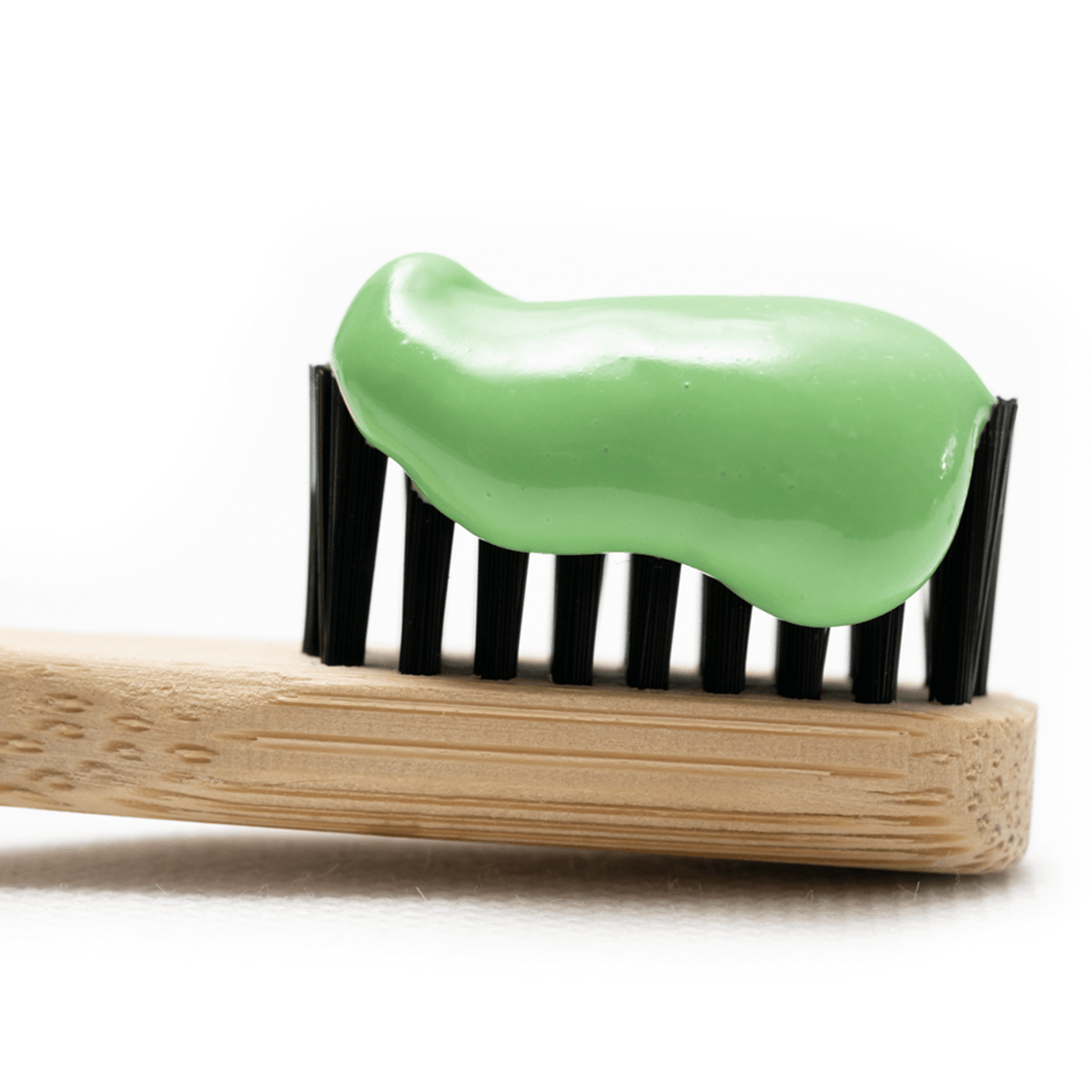 Briut Essentials – wholesale Toothpaste – Moringa Whitening Toothpaste4