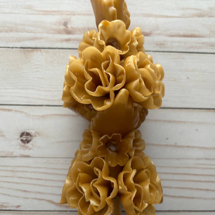 Viva Greetings - Wholesale Novelty Candle - Beeswax Large Oaxaca Marigold Candle2