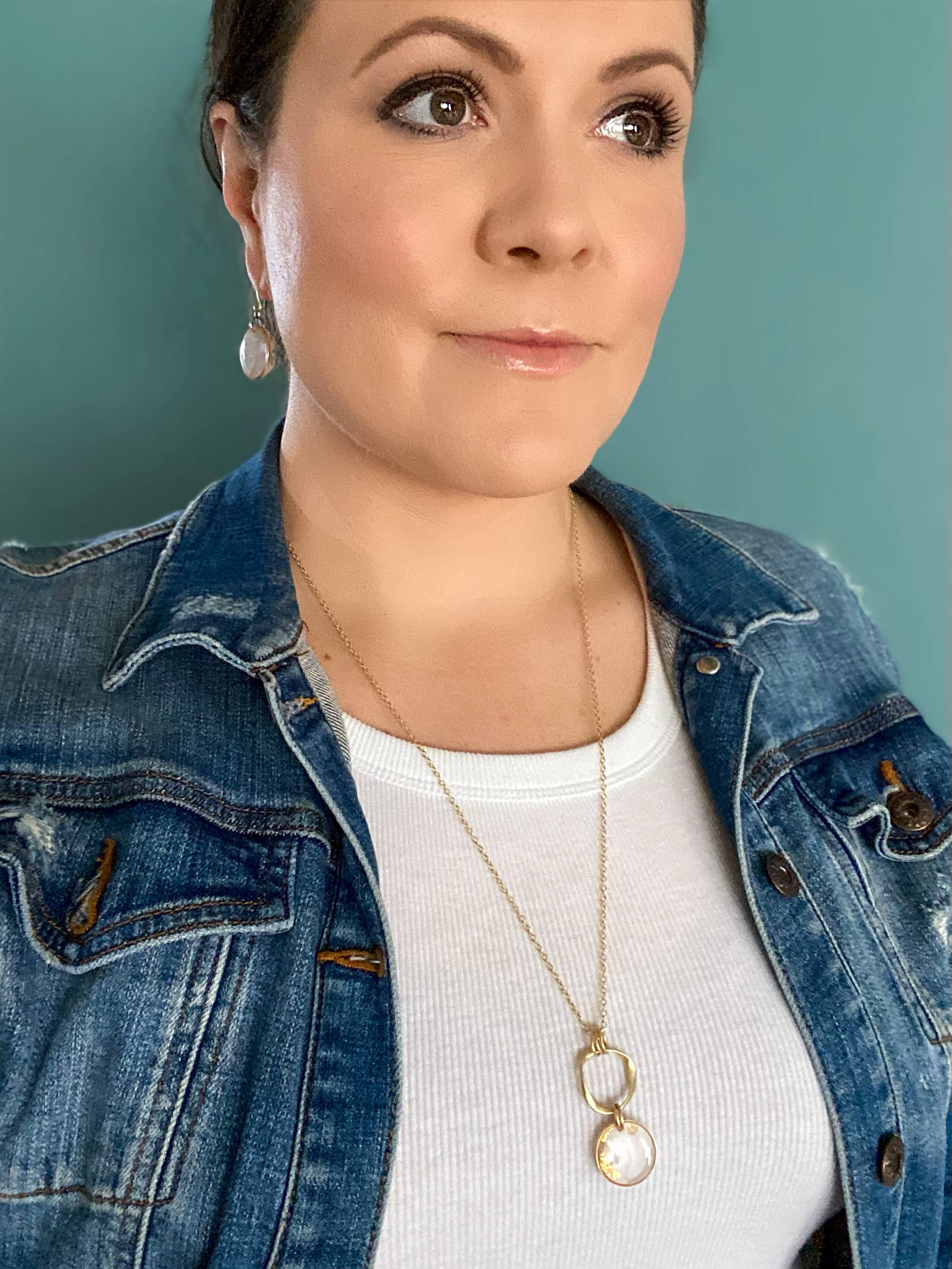 Light Shine - Wholesale Pendant/Charm Necklace - Maria Clay Necklace | Marble Look Statement Necklace | Gold5