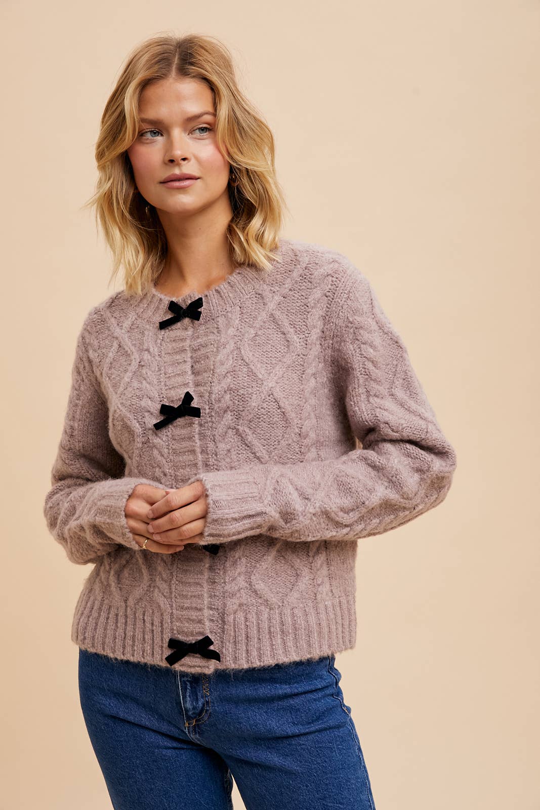 In Loom – Cardigan - Mulher por atacado – CASACO DE MALHA DE CABO COM ACENTO EM ARCO8