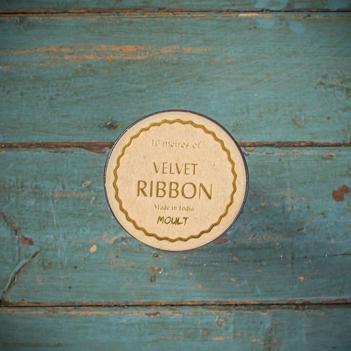 Moult - Wholesale Ribbon – Gift wrapping - Ivory Velvet Ribbon1