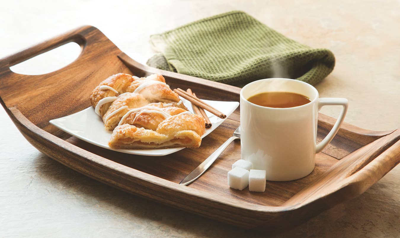 Fox Run Brands - Vendita all'ingrosso Vassoi da portata - Vassoio da portata Ironwood Norwegian Saddle, in acacia, 45,7 x 22,9 x 7,6 cm1