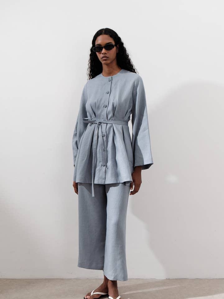 Túnica Azul de Lino con Pinzas para venta al por mayor de MANUKA