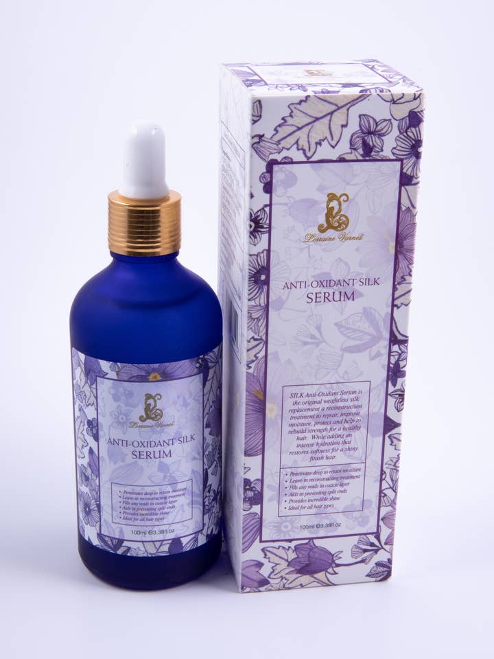 Sérum de soie antioxydant pour la vente par Lorraine Varnes